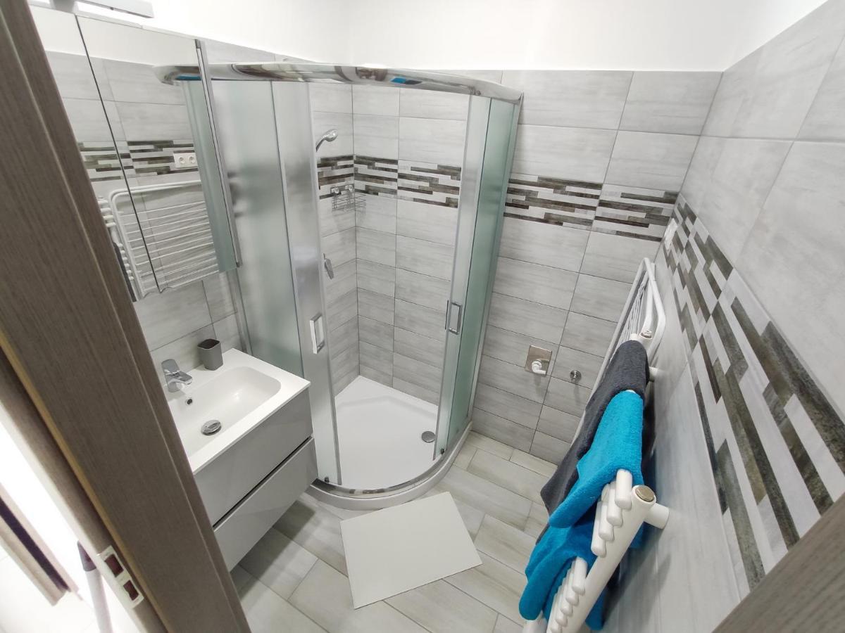 Trika Apartman シャールヴァール エクステリア 写真