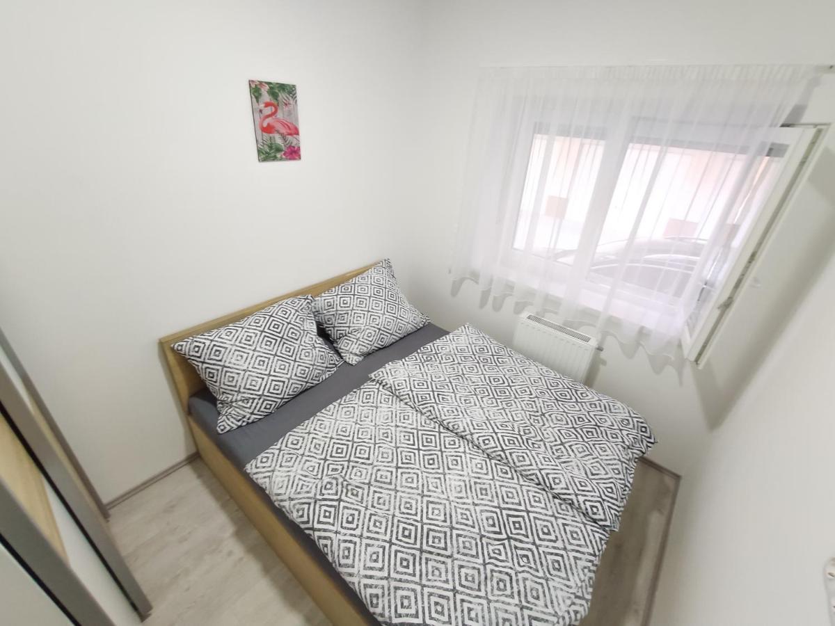 Trika Apartman シャールヴァール エクステリア 写真