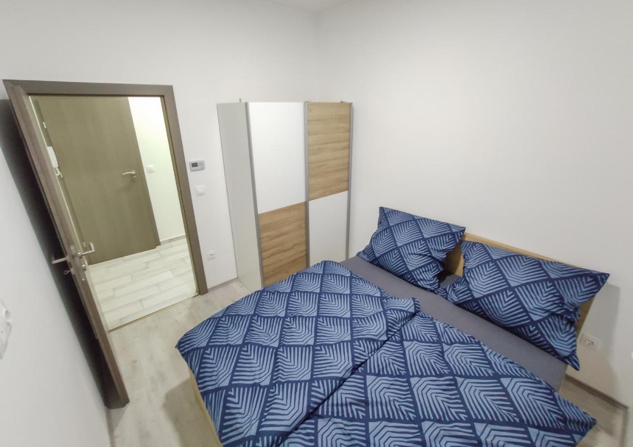 Trika Apartman シャールヴァール エクステリア 写真