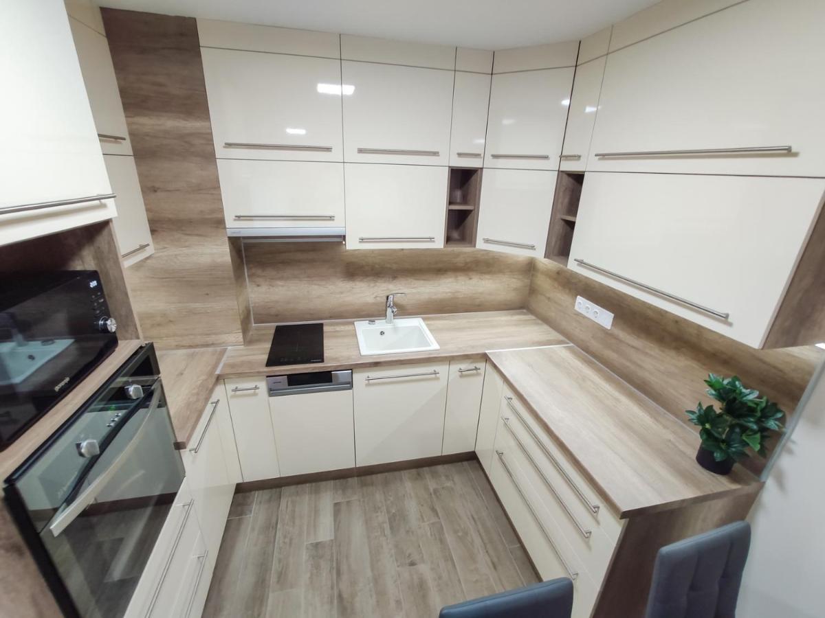 Trika Apartman シャールヴァール エクステリア 写真