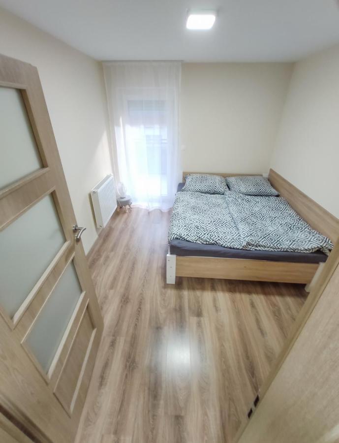 Trika Apartman シャールヴァール エクステリア 写真