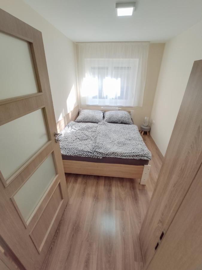 Trika Apartman シャールヴァール エクステリア 写真